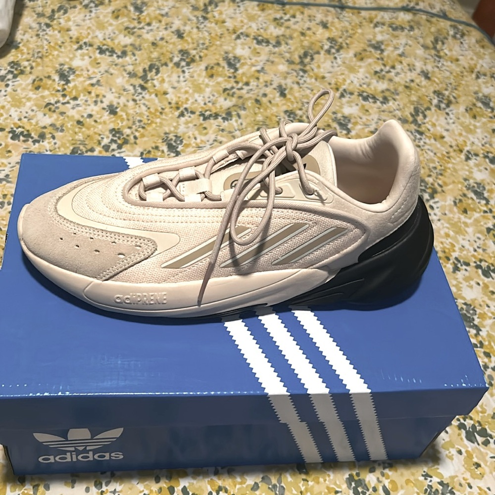 Adidas Ozelia J women tennis shoes 6.5